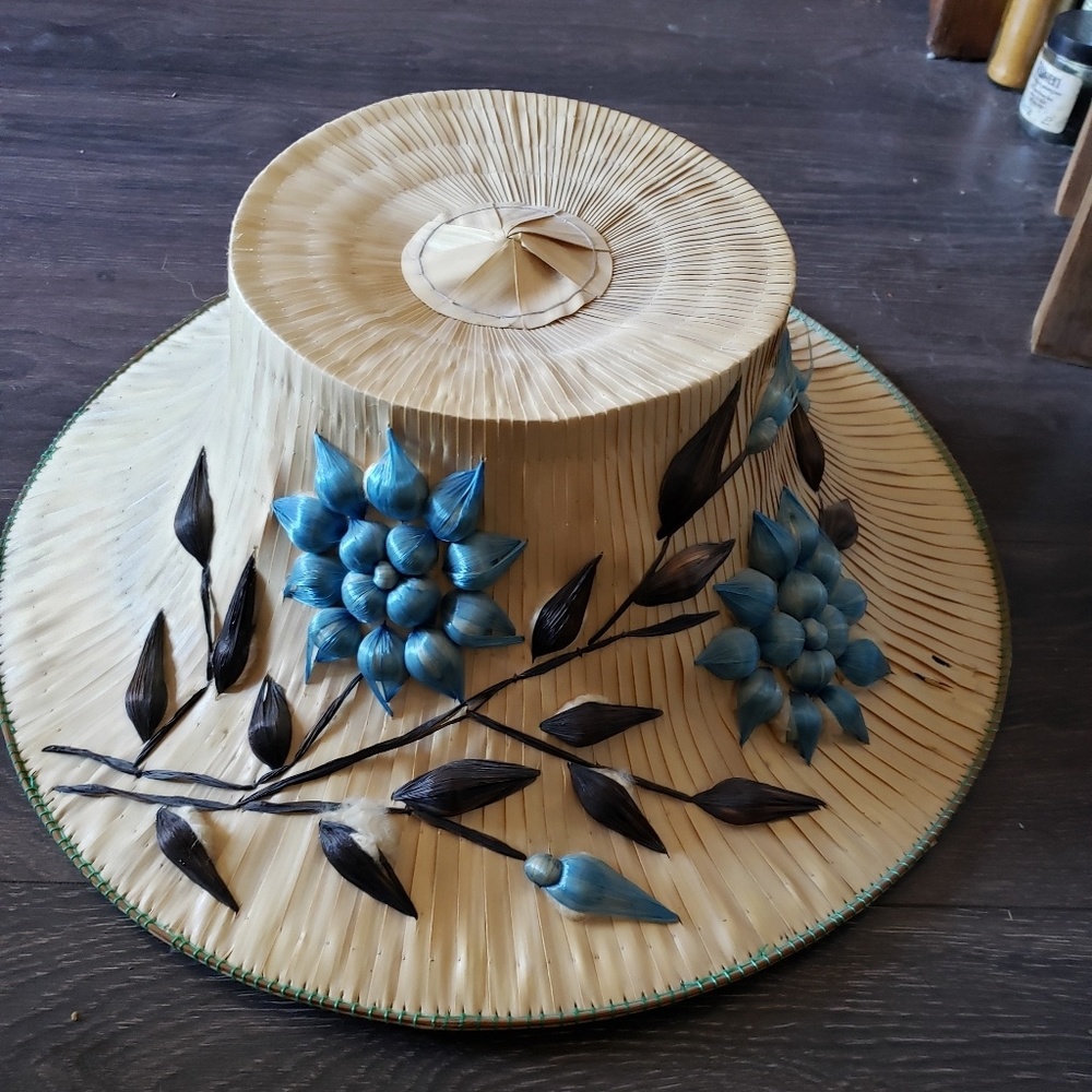 Bamboo Asian sun hat vintage